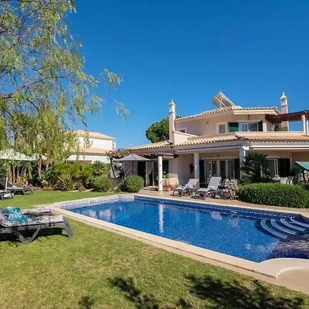 Golfers Dream - 4 Beds Private Villa With Own Pool And Full Air Conditioning Villa Quarteira